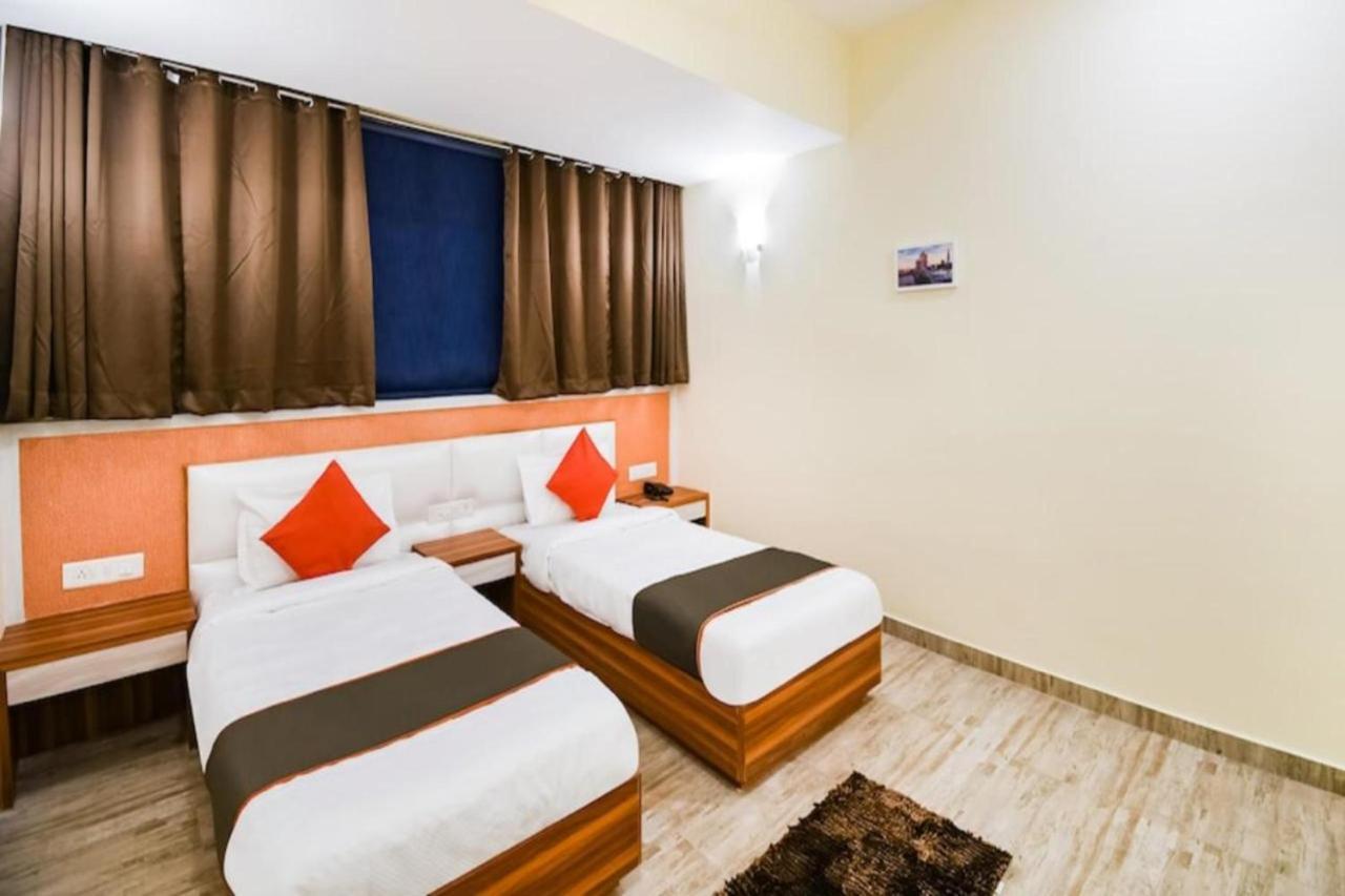 Hotel Golden - I Rāipur Exterior foto